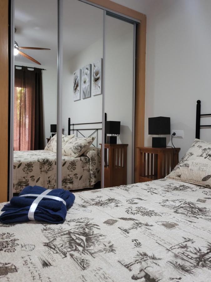 ¡bajo Extraordinario Con Vistas A La Piscina Y Terraza! Appartement