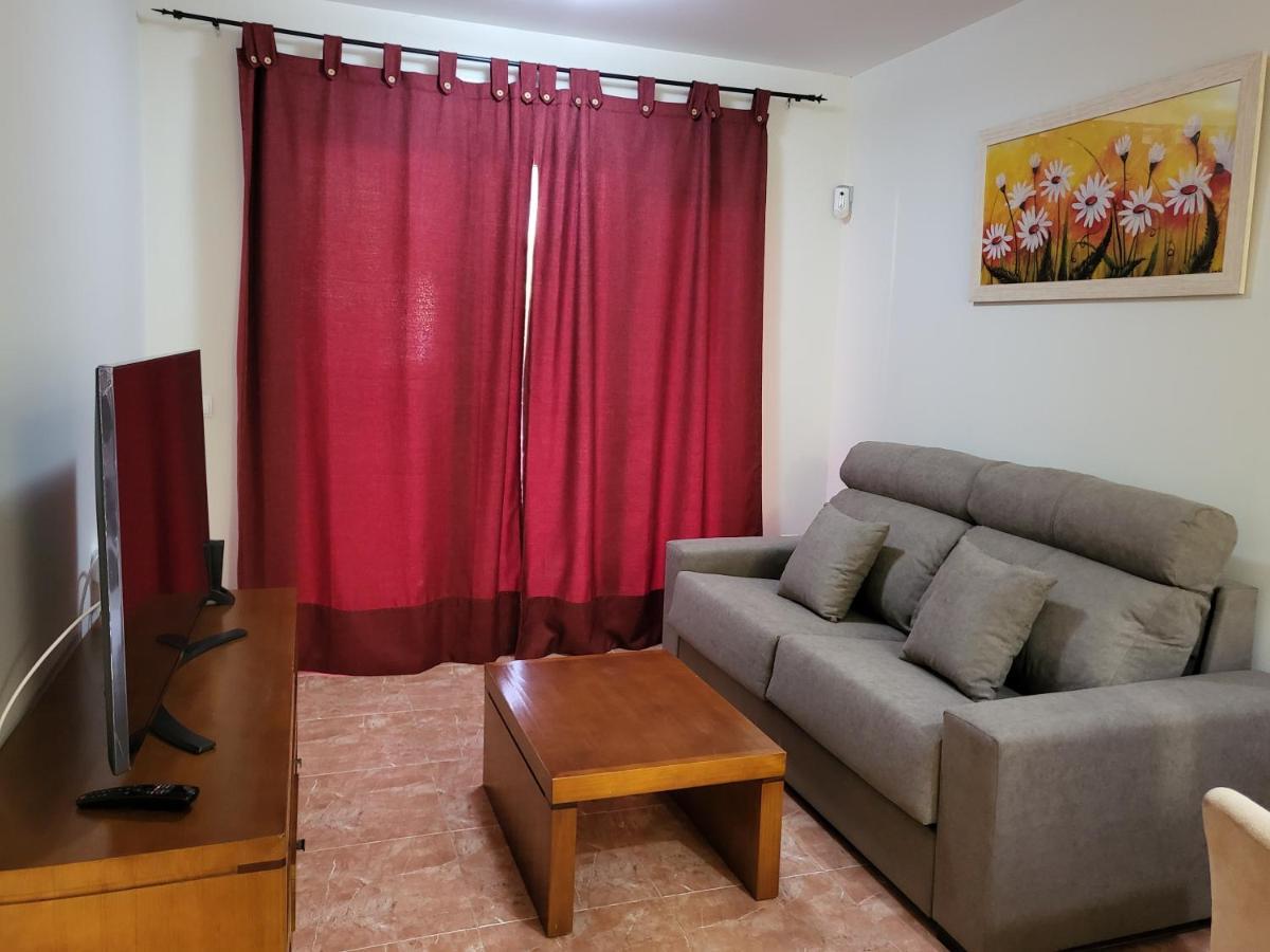 ¡bajo Extraordinario Con Vistas A La Piscina Y Terraza! Appartement