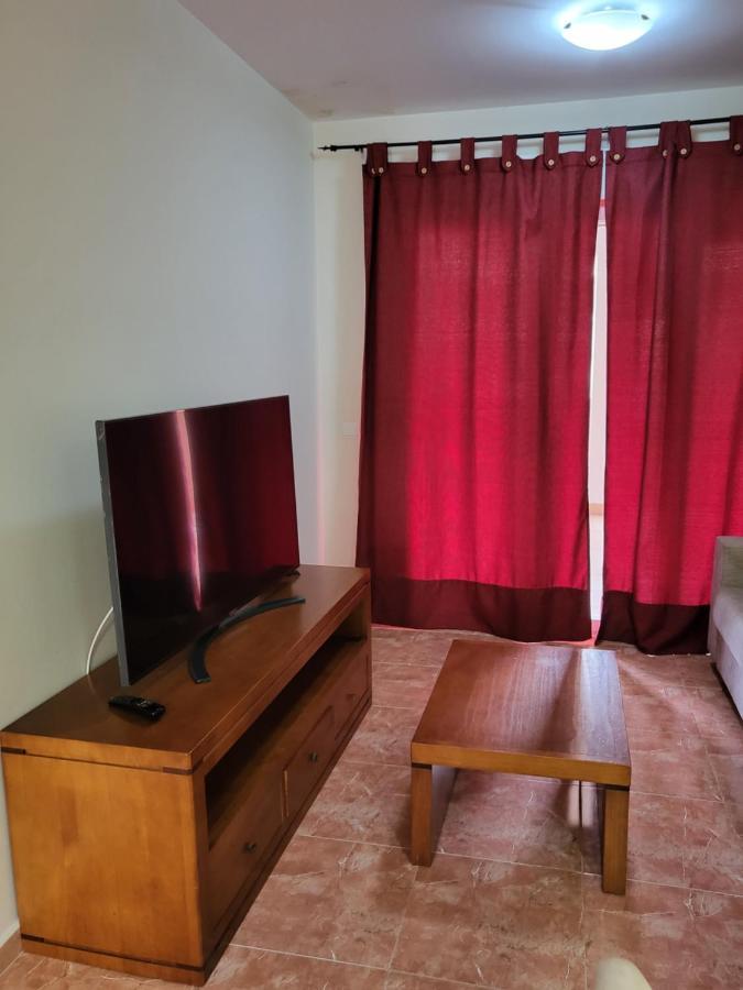 ¡bajo Extraordinario Con Vistas A La Piscina Y Terraza! Apartment