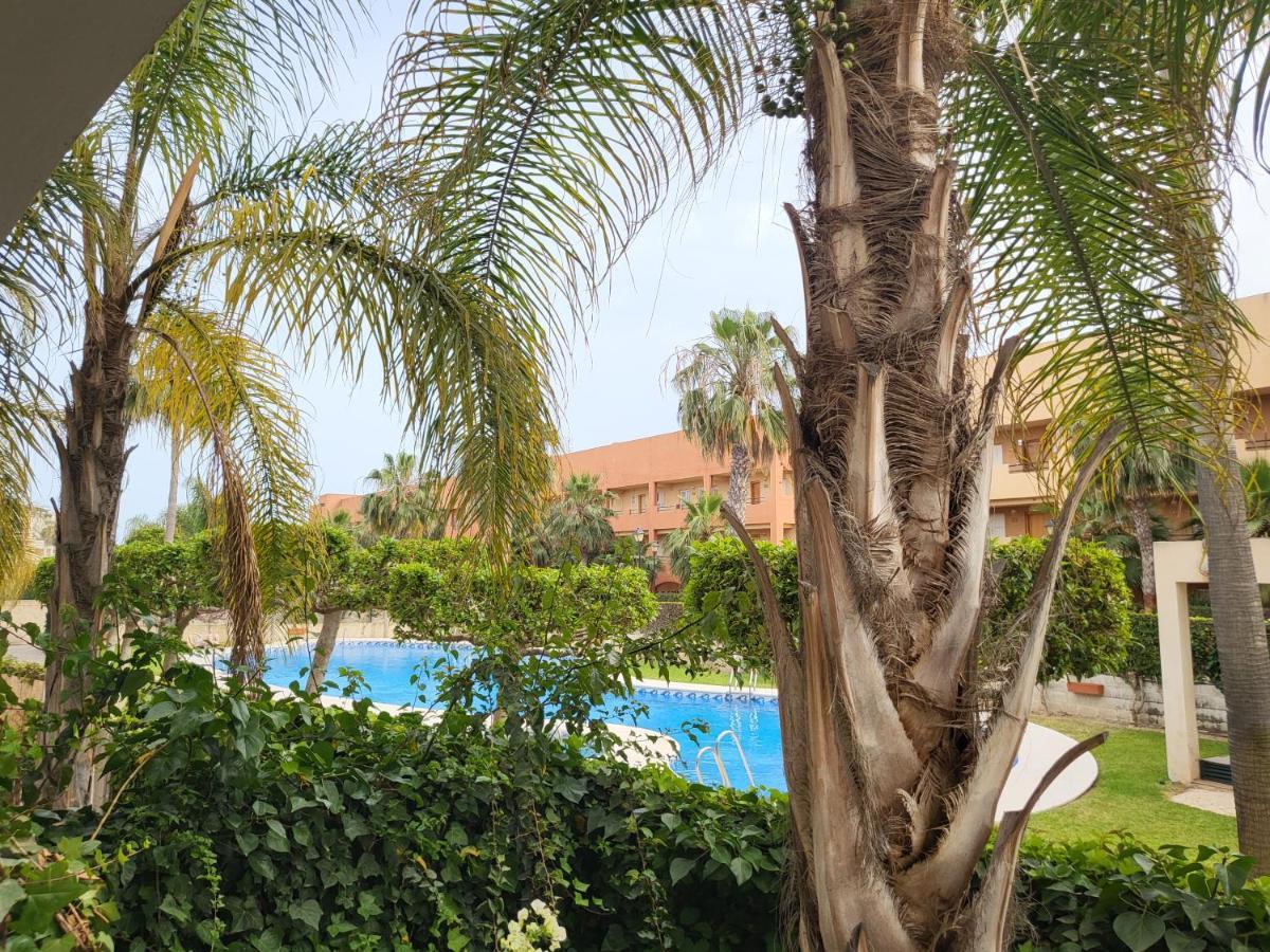 ¡bajo Extraordinario Con Vistas A La Piscina Y Terraza! * Vera