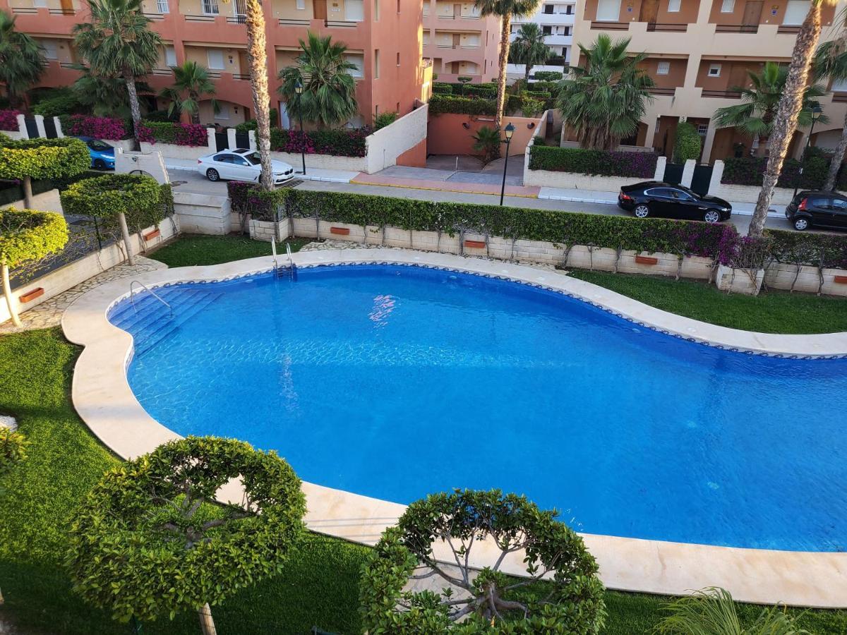 Apartment ¡bajo Extraordinario Con Vistas A La Piscina Y Terraza!